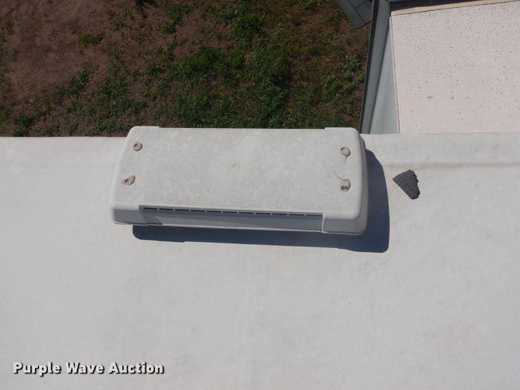 image for item DH5142 2007 Keystone Montana Mountaineer 342PHT  camper