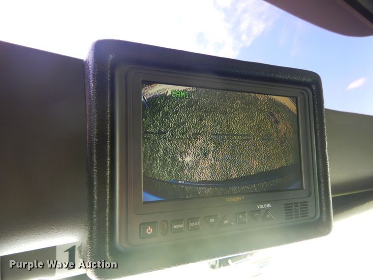 image for item DH5156 2009 International 3200  shuttle bus