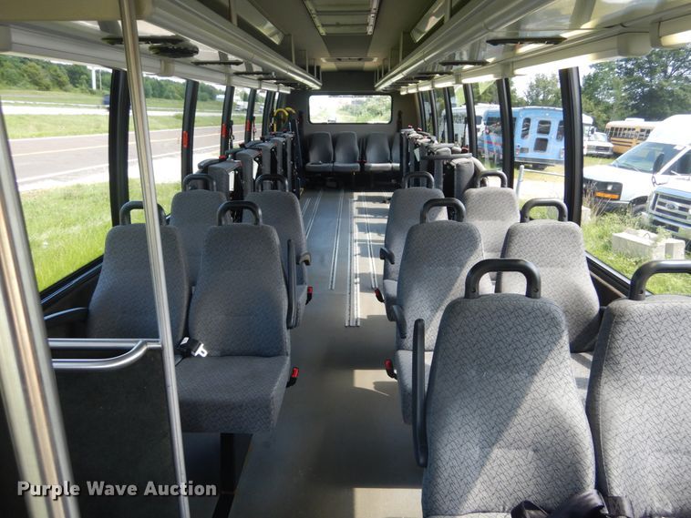 image for item DH5156 2009 International 3200  shuttle bus