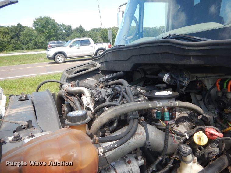 image for item DH5156 2009 International 3200  shuttle bus