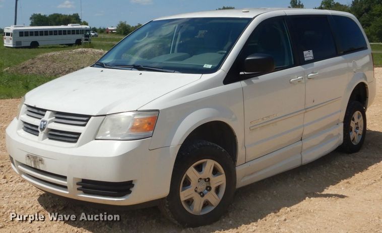 image for item DH5157 2009 Dodge Grand Caravan  handicap accessible van