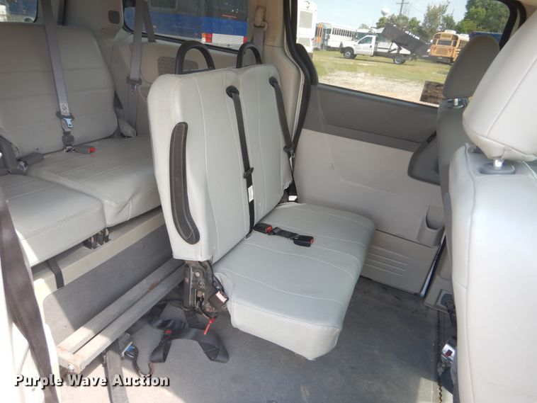 image for item DH5157 2009 Dodge Grand Caravan  handicap accessible van