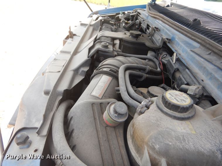 image for item DH5158 2004 Ford E450  shuttle bus