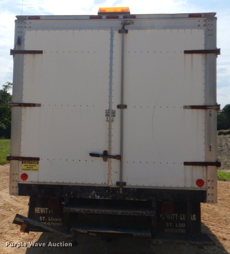 image for item DH5159 2006 Ford E350 Super Duty  box truck