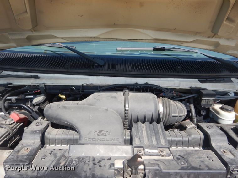 image for item DH5159 2006 Ford E350 Super Duty  box truck