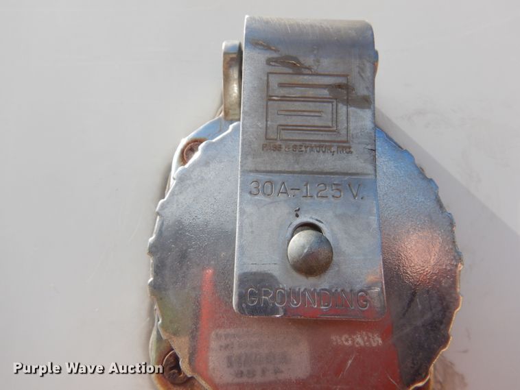 image for item DH5159 2006 Ford E350 Super Duty  box truck