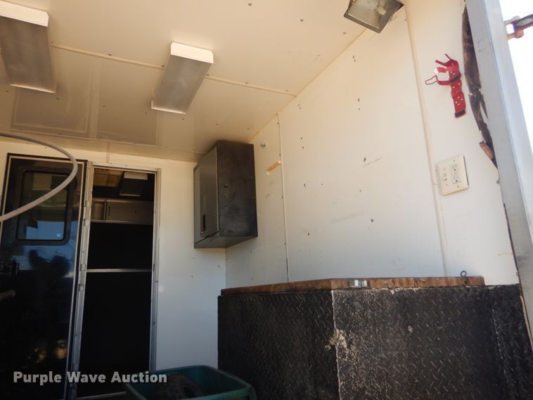 image for item DH5159 2006 Ford E350 Super Duty  box truck