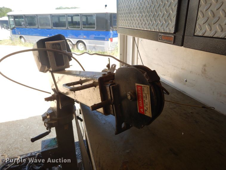 image for item DH5159 2006 Ford E350 Super Duty  box truck