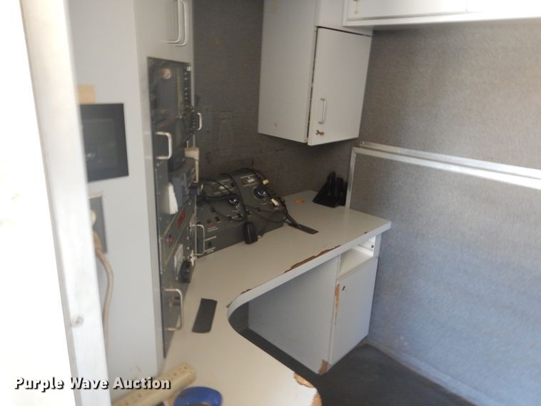 image for item DH5159 2006 Ford E350 Super Duty  box truck