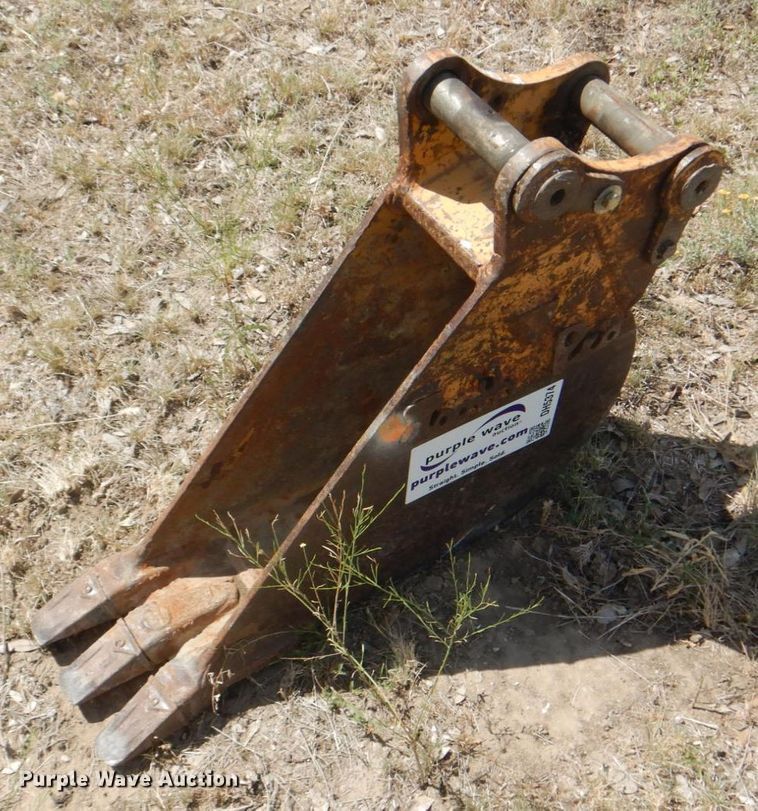 image for item DH5374 Tooth Pro 6"W bucket