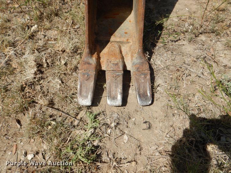 image for item DH5374 Tooth Pro 6"W bucket