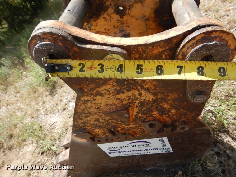 image for item DH5374 Tooth Pro 6"W bucket