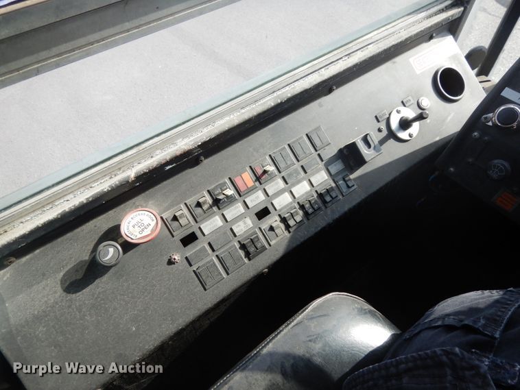 image for item DH6578 1992 Thomas Built Saf-T-Liner MVP  school bus