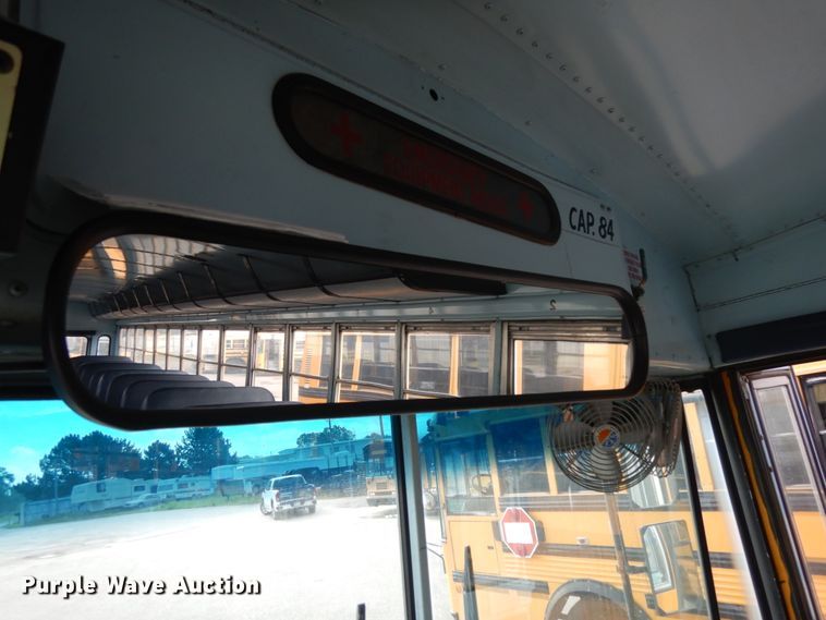 image for item DH6578 1992 Thomas Built Saf-T-Liner MVP  school bus