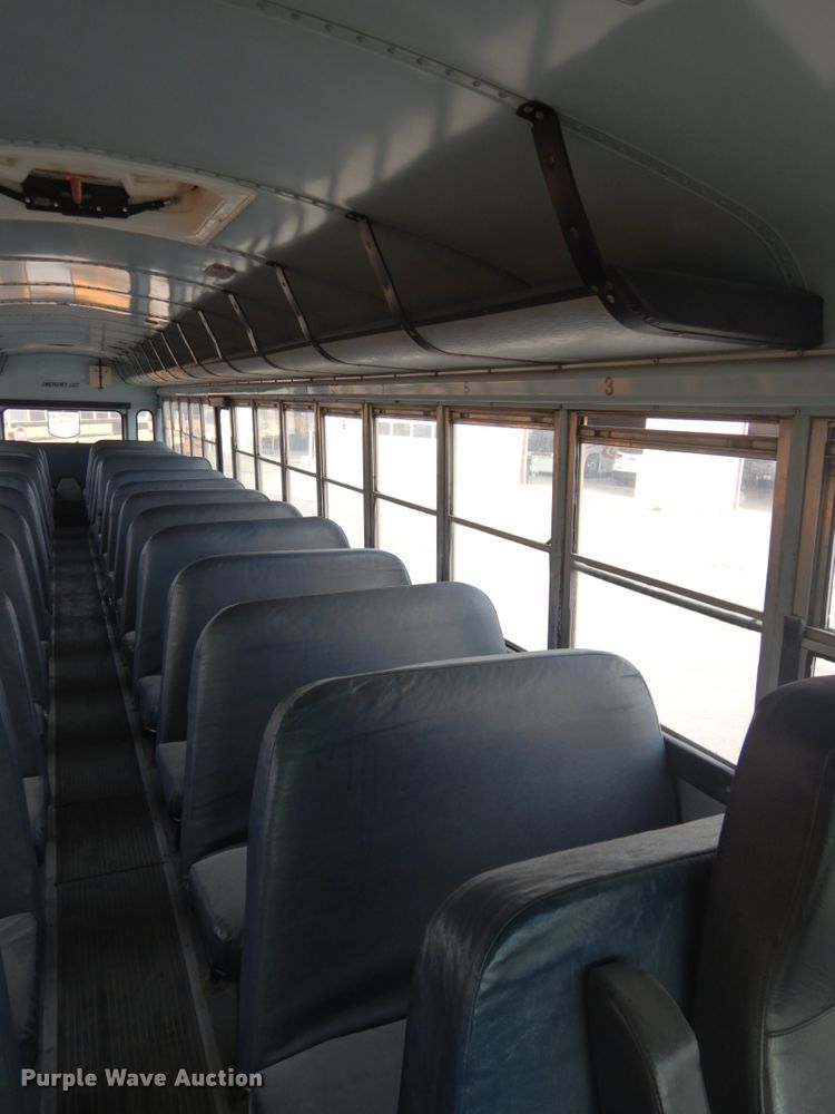 image for item DH6578 1992 Thomas Built Saf-T-Liner MVP  school bus