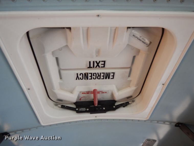 image for item DH6578 1992 Thomas Built Saf-T-Liner MVP  school bus