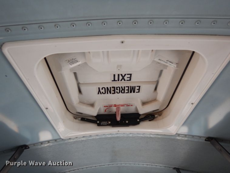 image for item DH6578 1992 Thomas Built Saf-T-Liner MVP  school bus