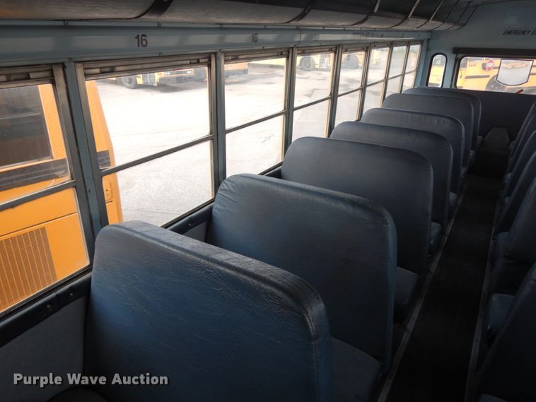 image for item DH6578 1992 Thomas Built Saf-T-Liner MVP  school bus