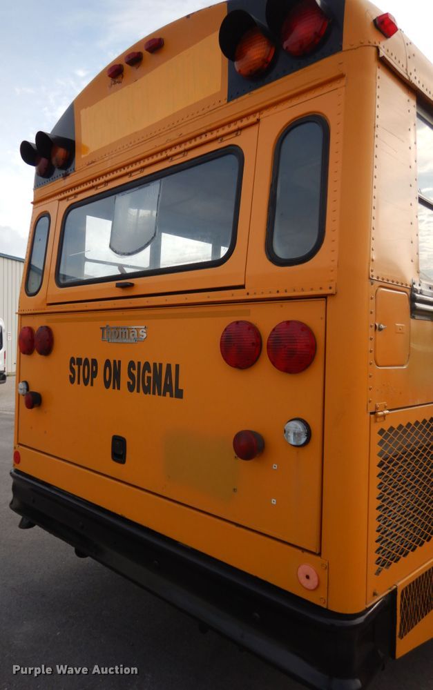 image for item DH6578 1992 Thomas Built Saf-T-Liner MVP  school bus