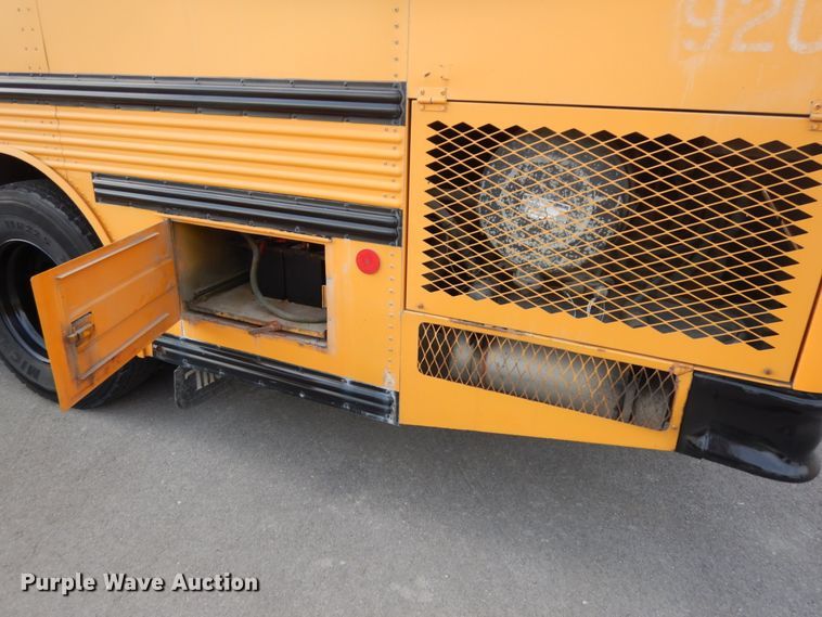 image for item DH6578 1992 Thomas Built Saf-T-Liner MVP  school bus