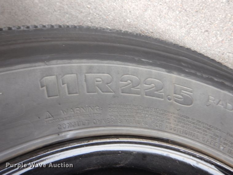 image for item DH6578 1992 Thomas Built Saf-T-Liner MVP  school bus