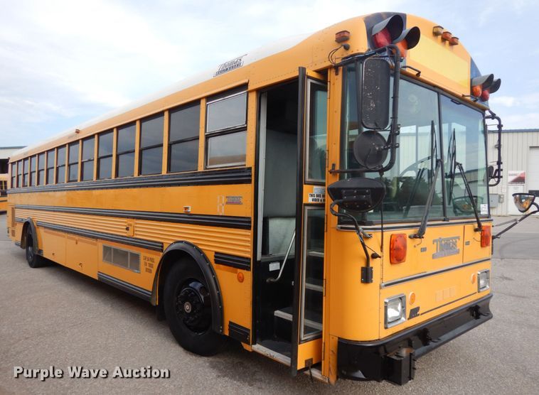 image for item DH6579 2001 Thomas Built M2001  school bus