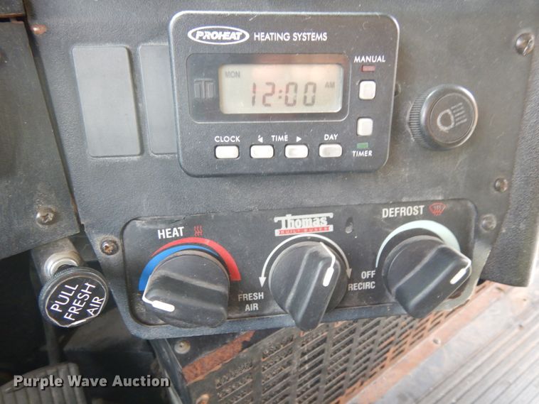 image for item DH6579 2001 Thomas Built M2001  school bus