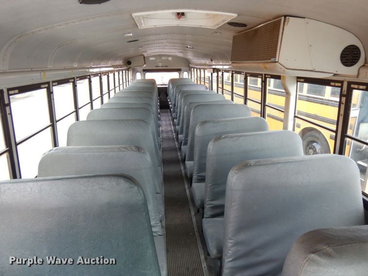 image for item DH6579 2001 Thomas Built M2001  school bus