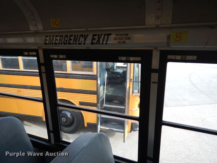 image for item DH6579 2001 Thomas Built M2001  school bus