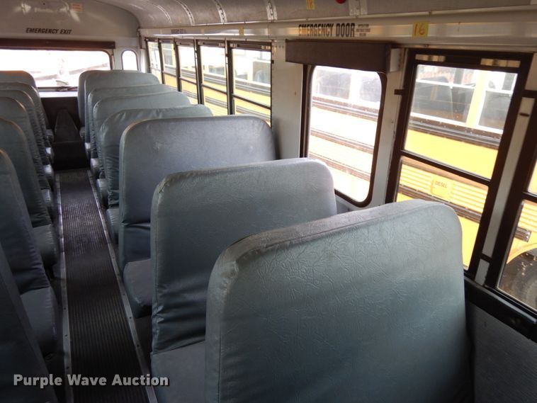 image for item DH6579 2001 Thomas Built M2001  school bus