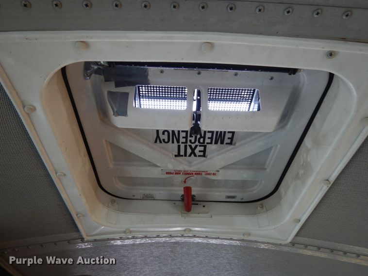 image for item DH6579 2001 Thomas Built M2001  school bus