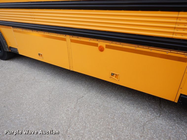 image for item DH6579 2001 Thomas Built M2001  school bus