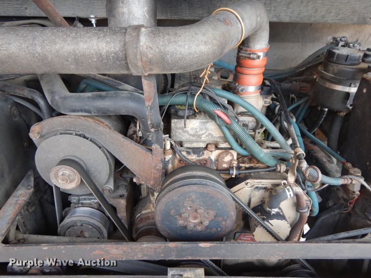 image for item DH6579 2001 Thomas Built M2001  school bus