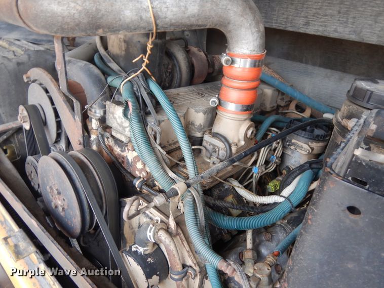 image for item DH6579 2001 Thomas Built M2001  school bus