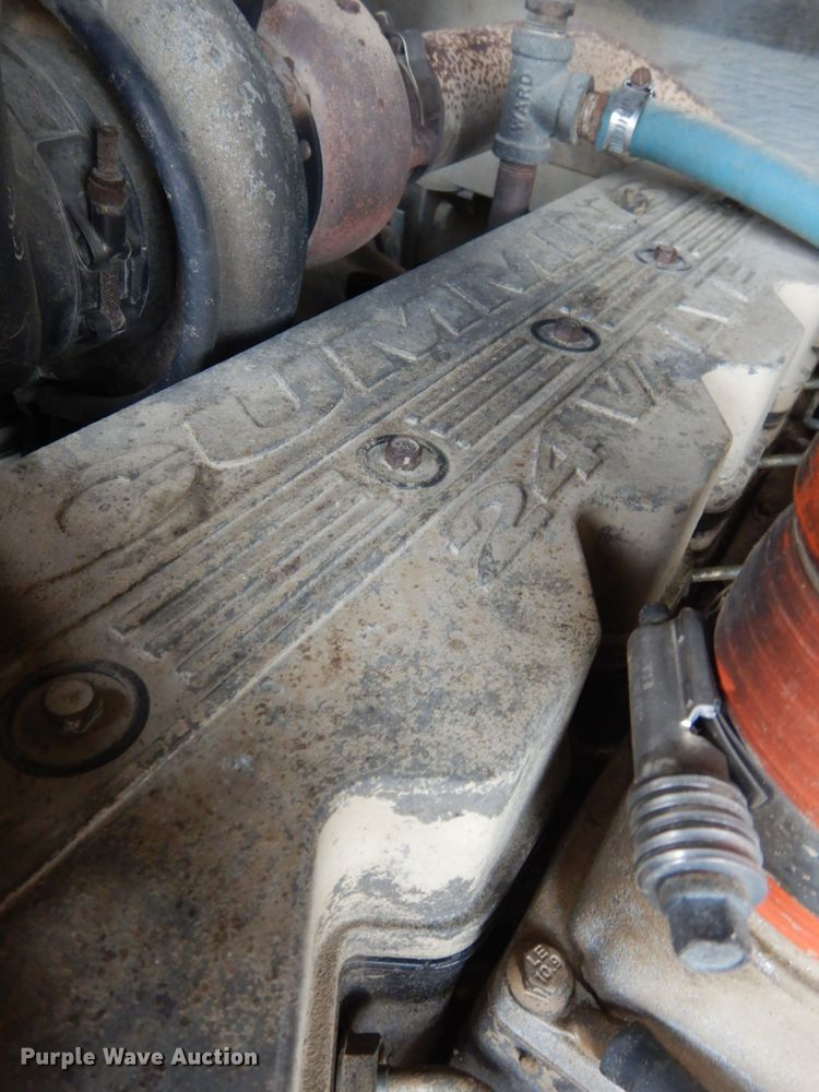 image for item DH6579 2001 Thomas Built M2001  school bus