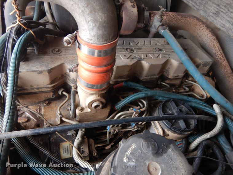 image for item DH6579 2001 Thomas Built M2001  school bus