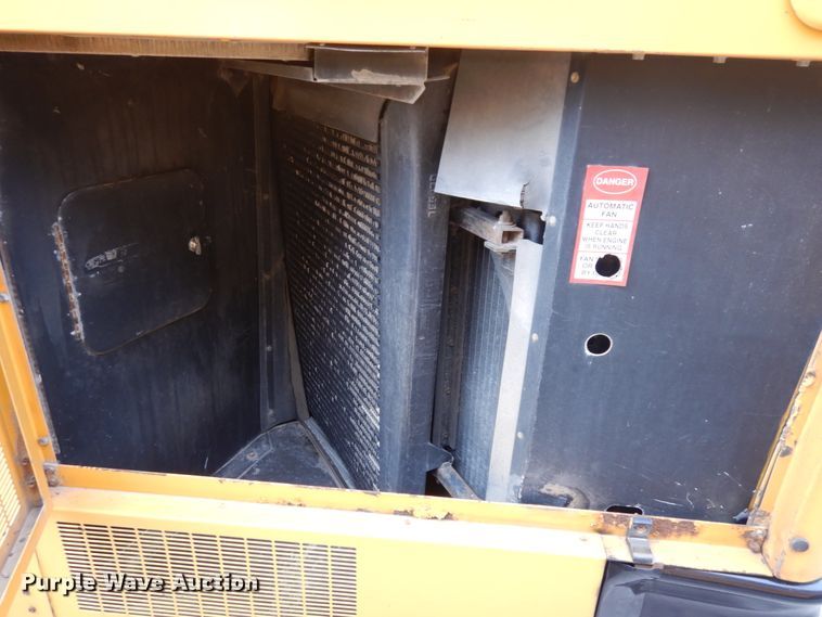 image for item DH6579 2001 Thomas Built M2001  school bus