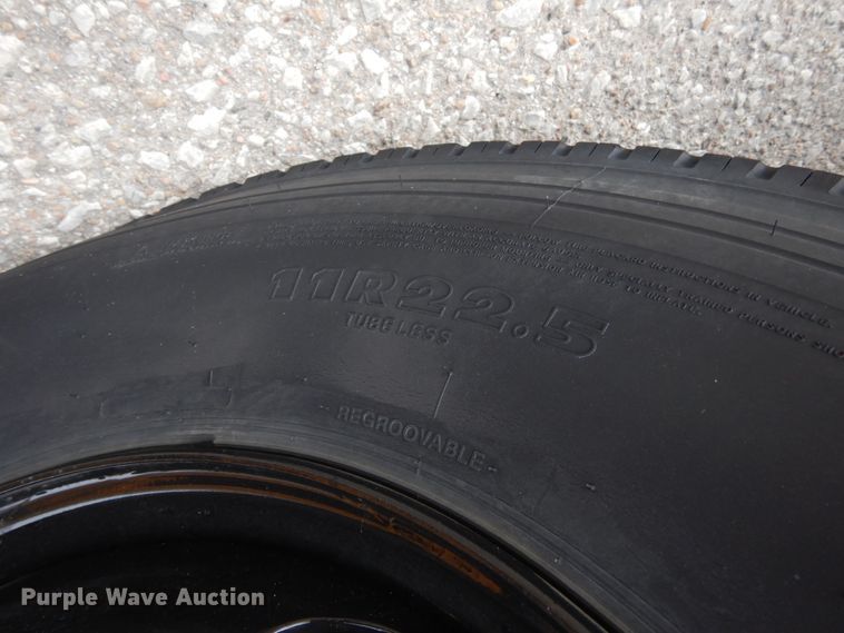 image for item DH6579 2001 Thomas Built M2001  school bus