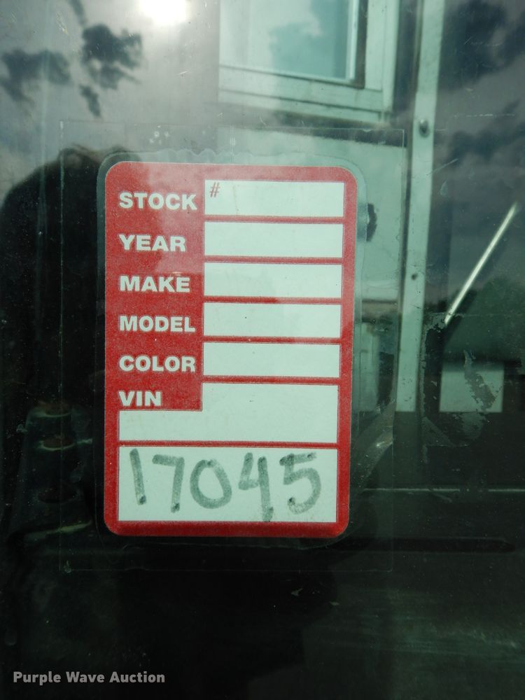 image for item DH6579 2001 Thomas Built M2001  school bus