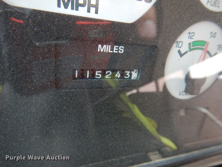 image for item DH6580 2002 International ATC  school bus