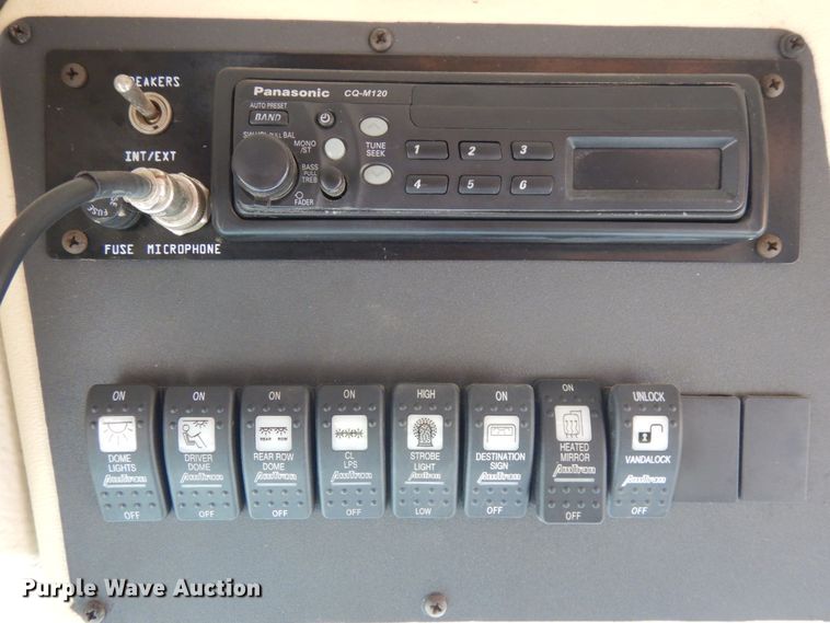 image for item DH6580 2002 International ATC  school bus