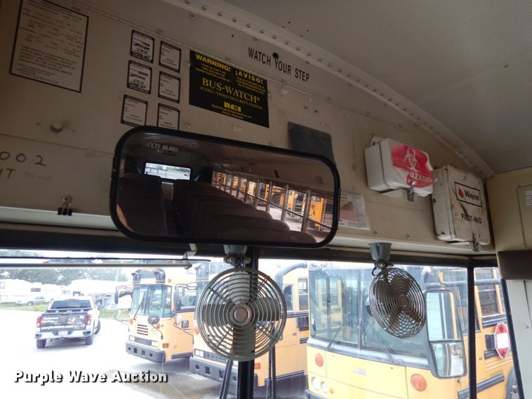 image for item DH6580 2002 International ATC  school bus