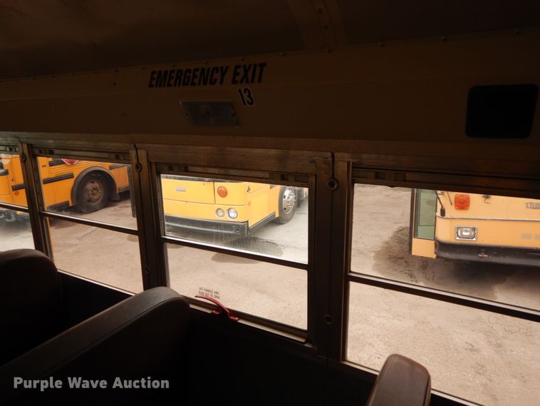 image for item DH6580 2002 International ATC  school bus