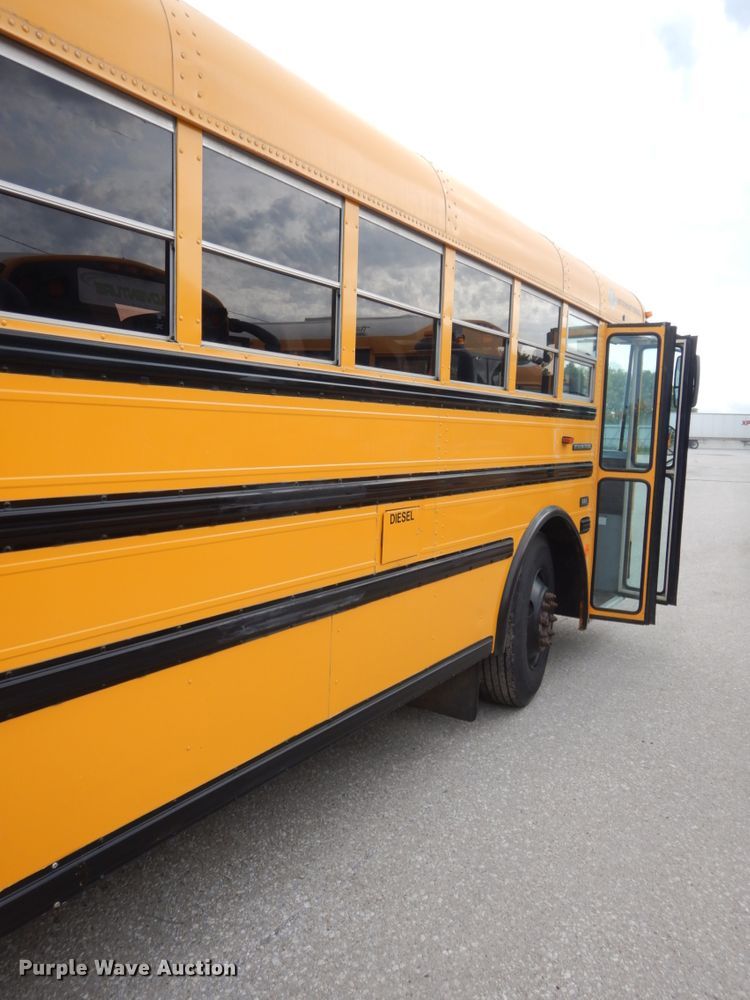 image for item DH6580 2002 International ATC  school bus