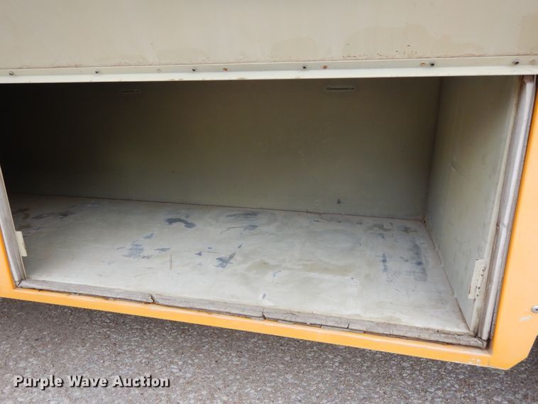 image for item DH6580 2002 International ATC  school bus