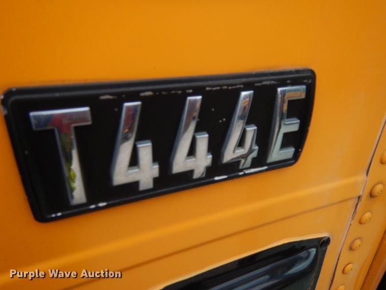 image for item DH6580 2002 International ATC  school bus