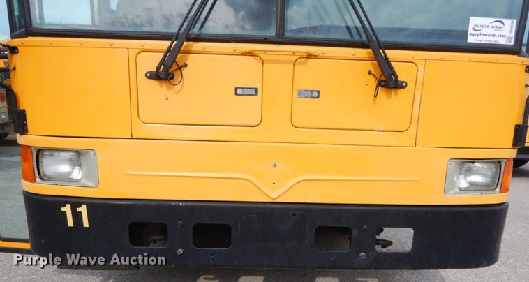 image for item DH6580 2002 International ATC  school bus