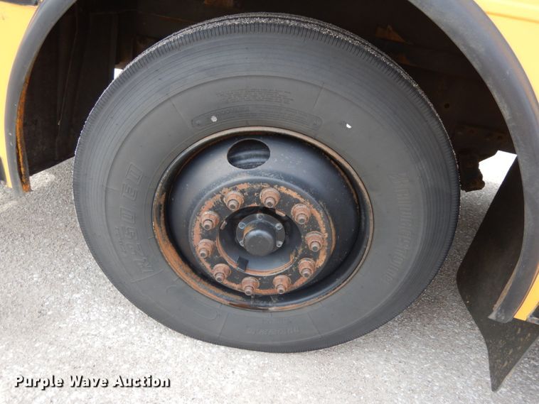 image for item DH6580 2002 International ATC  school bus