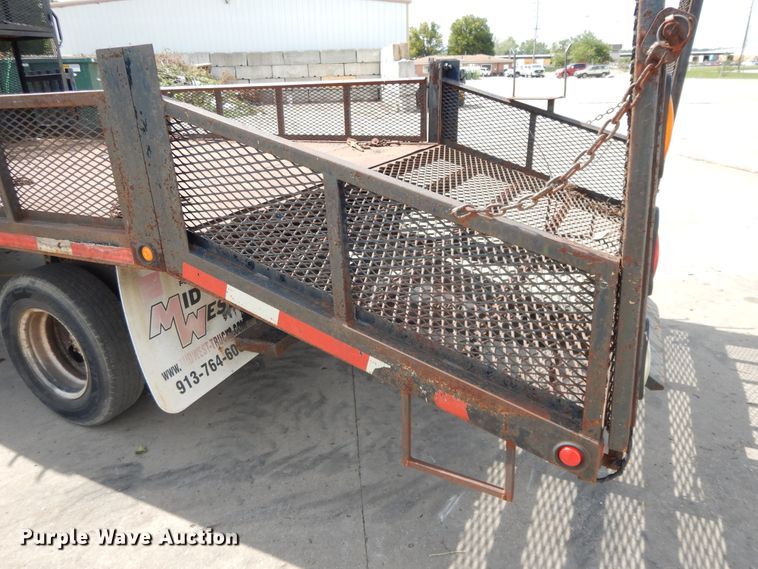 image for item DJ3471 2007 Mitsubishi Fuso FE  flatbed truck