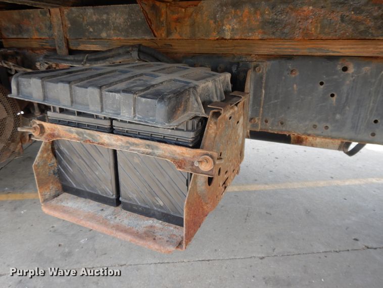 image for item DJ3471 2007 Mitsubishi Fuso FE  flatbed truck